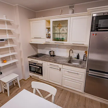 Charming Apartment With Private Yard Marijampole Exterior photo
